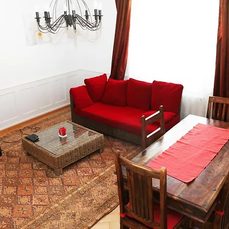 Apartament Swiss Star Townhouse *