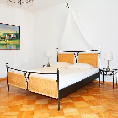 Apartment Swiss Star Townhouse Zurich