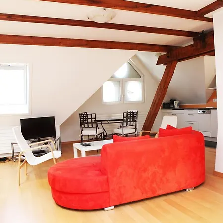 Swiss Star Townhouse Apartment